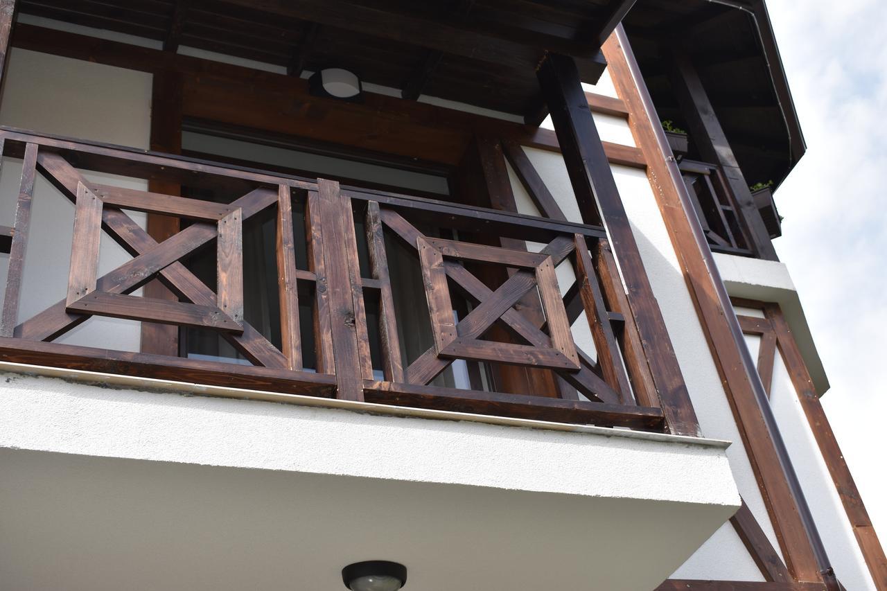 戈韦达尔齐 Bavaria House酒店 外观 照片